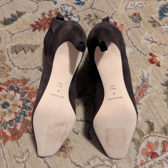 Reformation Roberta Kitten Heel Chelsea Boot - Picture 12 of 13